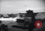 Standbild USA Schiff Normandie Frankreich, 1944, aus Sekunde 32 historischem Filmmaterial Videoclip 65675038203