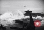 Standbild USA Schiff Normandie Frankreich, 1944, aus Sekunde 36 historischem Filmmaterial Videoclip 65675038203