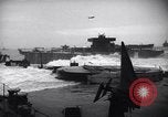 Standbild USA Schiff Normandie Frankreich, 1944, aus Sekunde 47 historischem Filmmaterial Videoclip 65675038203