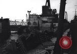 Standbild amerikanisches Schiff Normandie Frankreich, 1944, aus Sekunde 4 historischem Filmmaterial Videoclip 65675038205