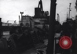 Standbild amerikanisches Schiff Normandie Frankreich, 1944, aus Sekunde 6 historischem Filmmaterial Videoclip 65675038205