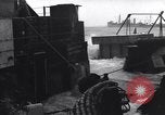 Standbild amerikanisches Schiff Normandie Frankreich, 1944, aus Sekunde 12 historischem Filmmaterial Videoclip 65675038205