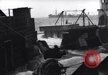 Standbild amerikanisches Schiff Normandie Frankreich, 1944, aus Sekunde 14 historischem Filmmaterial Videoclip 65675038205