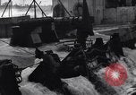 Standbild amerikanisches Schiff Normandie Frankreich, 1944, aus Sekunde 19 historischem Filmmaterial Videoclip 65675038205