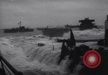 Standbild amerikanisches Schiff Normandie Frankreich, 1944, aus Sekunde 38 historischem Filmmaterial Videoclip 65675038205