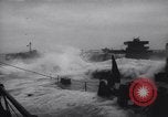 Standbild amerikanisches Schiff Normandie Frankreich, 1944, aus Sekunde 42 historischem Filmmaterial Videoclip 65675038205