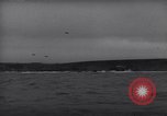 Image barrage de montgolfieres Normandie France, 1944, de la seconde 9 séquences d'archives historiques vidéo 65675038206