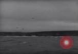 Image barrage de montgolfieres Normandie France, 1944, de la seconde 12 séquences d'archives historiques vidéo 65675038206