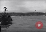 Image barrage de montgolfieres Normandie France, 1944, de la seconde 27 séquences d'archives historiques vidéo 65675038206