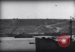 Image barrage de montgolfieres Normandie France, 1944, de la seconde 61 séquences d'archives historiques vidéo 65675038206
