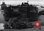 Immagine di American Landing Craft Normandia Francia, 1944, secondo 18 filmato di repertorio 65675038218