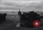 Immagine di American Landing Craft Normandia Francia, 1944, secondo 19 filmato di repertorio 65675038218