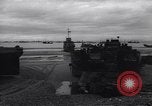 Immagine di American Landing Craft Normandia Francia, 1944, secondo 20 filmato di repertorio 65675038218