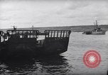 Immagine di American Landing Craft Normandia Francia, 1944, secondo 61 filmato di repertorio 65675038218