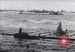 Standbild amerikanische Soldaten Normandie Frankreich, 1944, aus Sekunde 7 historischem Filmmaterial Videoclip 65675038233