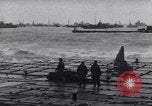 Standbild amerikanische Soldaten Normandie Frankreich, 1944, aus Sekunde 9 historischem Filmmaterial Videoclip 65675038233
