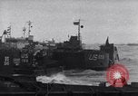 Standbild amerikanische Soldaten Normandie Frankreich, 1944, aus Sekunde 20 historischem Filmmaterial Videoclip 65675038233