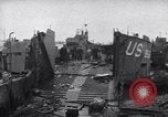 Standbild amerikanische Soldaten Normandie Frankreich, 1944, aus Sekunde 54 historischem Filmmaterial Videoclip 65675038233
