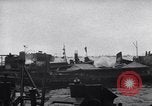 Standbild amerikanische Soldaten Normandie Frankreich, 1944, aus Sekunde 58 historischem Filmmaterial Videoclip 65675038233