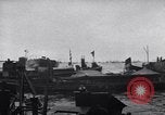 Standbild amerikanische Soldaten Normandie Frankreich, 1944, aus Sekunde 59 historischem Filmmaterial Videoclip 65675038233