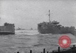Standbild amerikanische Schiffe Normandie Frankreich, 1944, aus Sekunde 33 historischem Filmmaterial Videoclip 65675038234