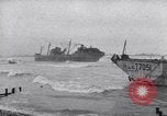 Standbild amerikanische Schiffe Normandie Frankreich, 1944, aus Sekunde 46 historischem Filmmaterial Videoclip 65675038234
