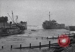 Standbild amerikanische Schiffe Normandie Frankreich, 1944, aus Sekunde 56 historischem Filmmaterial Videoclip 65675038234