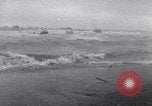 Standbild alliierte Soldat Normandie Frankreich, 1944, aus Sekunde 24 historischem Filmmaterial Videoclip 65675038235