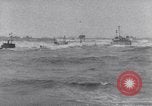 Standbild alliierte Soldat Normandie Frankreich, 1944, aus Sekunde 52 historischem Filmmaterial Videoclip 65675038235