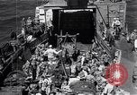 Standbild alliierte Soldat Leyte Philippinen, 1944, aus Sekunde 53 historischem Filmmaterial Videoclip 65675038236