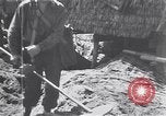 Standbild amerikanischer Soldat Leyte Philippinen, 1944, aus Sekunde 6 historischem Filmmaterial Videoclip 65675038237