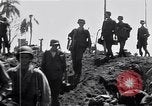 Standbild amerikanischer Soldat Leyte Philippinen, 1944, aus Sekunde 19 historischem Filmmaterial Videoclip 65675038237
