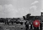 Standbild amerikanischer Soldat Leyte Philippinen, 1944, aus Sekunde 25 historischem Filmmaterial Videoclip 65675038237
