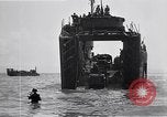 Standbild amerikanischer Soldat Leyte Philippinen, 1944, aus Sekunde 36 historischem Filmmaterial Videoclip 65675038237