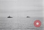 Standbild amerikanische Kriegsschiff Leyte Philippinen, 1944, aus Sekunde 15 historischem Filmmaterial Videoclip 65675038240