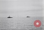 Standbild amerikanische Kriegsschiff Leyte Philippinen, 1944, aus Sekunde 16 historischem Filmmaterial Videoclip 65675038240