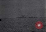 Standbild amerikanische Kriegsschiff Leyte Philippinen, 1944, aus Sekunde 28 historischem Filmmaterial Videoclip 65675038240