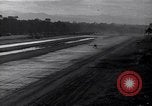 Standbild C-47 Flugzeuge Bougainville Island Papua Neu Guinea, 1944, aus Sekunde 7 historischem Filmmaterial Videoclip 65675038241