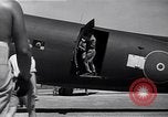 Image C-47 Aéronefs l'île de Bougainville en Papouasie-Nouvelle-Guinée, 1944, de la seconde 26 séquences d'archives historiques vidéo 65675038243