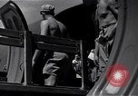 Image C-47 Aéronefs l'île de Bougainville en Papouasie-Nouvelle-Guinée, 1944, de la seconde 48 séquences d'archives historiques vidéo 65675038243