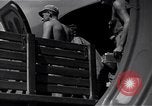 Image C-47 Aéronefs l'île de Bougainville en Papouasie-Nouvelle-Guinée, 1944, de la seconde 49 séquences d'archives historiques vidéo 65675038243