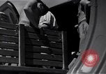 Image C-47 Aéronefs l'île de Bougainville en Papouasie-Nouvelle-Guinée, 1944, de la seconde 52 séquences d'archives historiques vidéo 65675038243