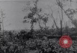 Standbild amerikanischen Infanteristen Bougainville Island Papua Neu Guinea, 1944, aus Sekunde 16 historischem Filmmaterial Videoclip 65675038249