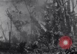 Standbild amerikanischen Infanteristen Bougainville Island Papua Neu Guinea, 1944, aus Sekunde 32 historischem Filmmaterial Videoclip 65675038249