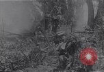 Standbild amerikanischen Infanteristen Bougainville Island Papua Neu Guinea, 1944, aus Sekunde 47 historischem Filmmaterial Videoclip 65675038249