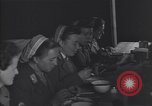 Immagine di Il tedesco infermieri Normandia Francia, 1944, secondo 53 filmato di repertorio 65675038275
