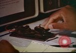Standbild Techniker Uruguay, 1967, aus Sekunde 27 historischem Filmmaterial Videoclip 65675038303