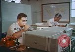 Standbild Techniker Uruguay, 1967, aus Sekunde 41 historischem Filmmaterial Videoclip 65675038303