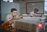 Standbild Techniker Uruguay, 1967, aus Sekunde 42 historischem Filmmaterial Videoclip 65675038303
