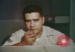 Standbild Techniker Uruguay, 1967, aus Sekunde 61 historischem Filmmaterial Videoclip 65675038303